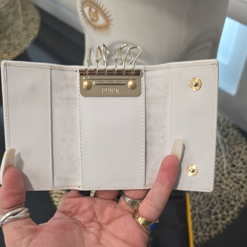 Fendi Brown Monogram KEY Wallet with White Trim - Picture 6 of 12
